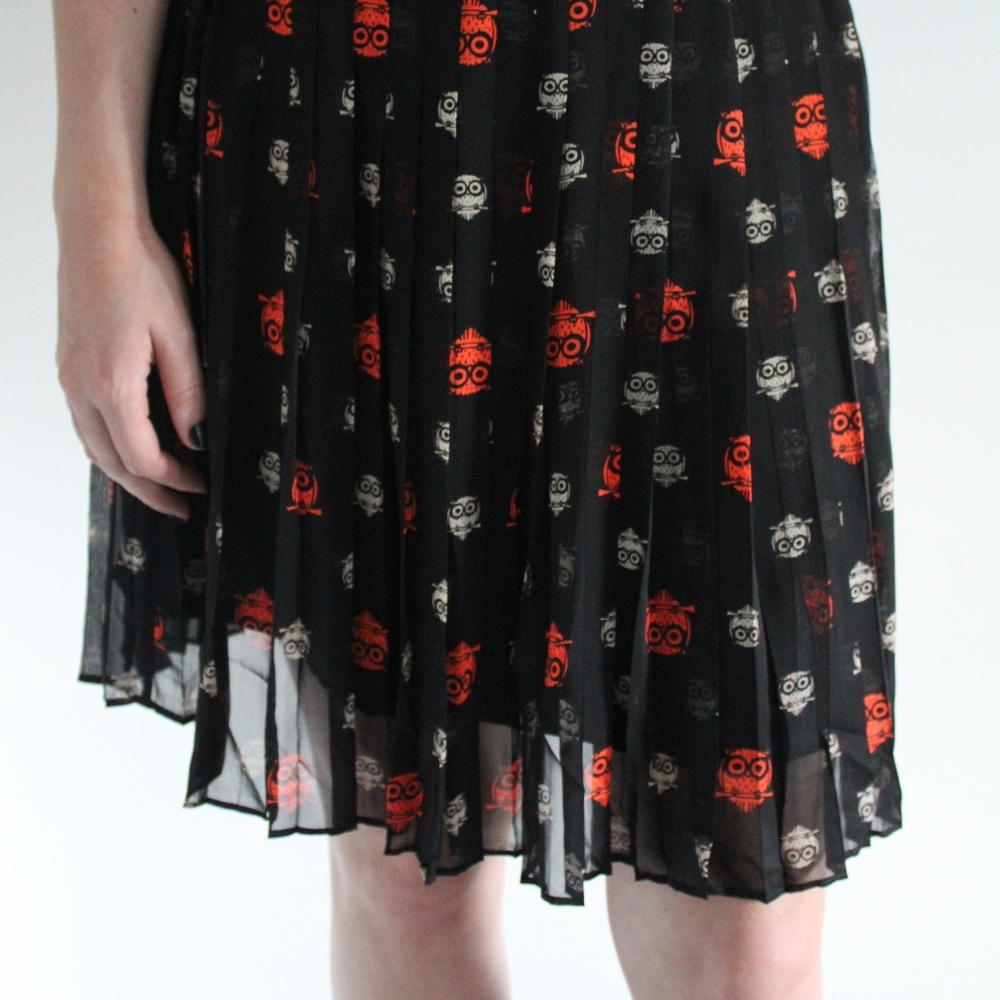 Pleated Owl skirt